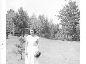 1952 Vacation - Mom with ball glove.jpg